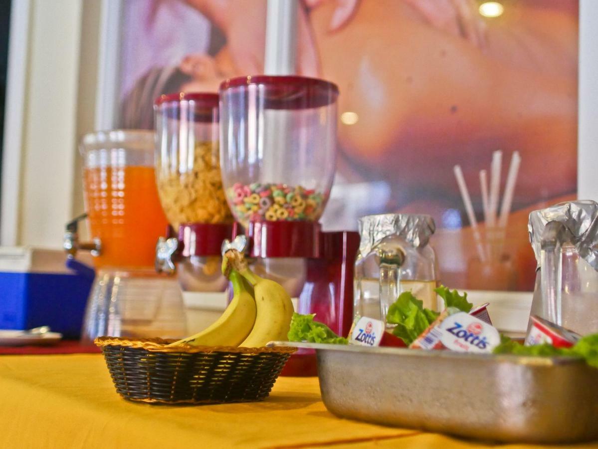 Hotel North Resort Paramaribo Bagian luar foto